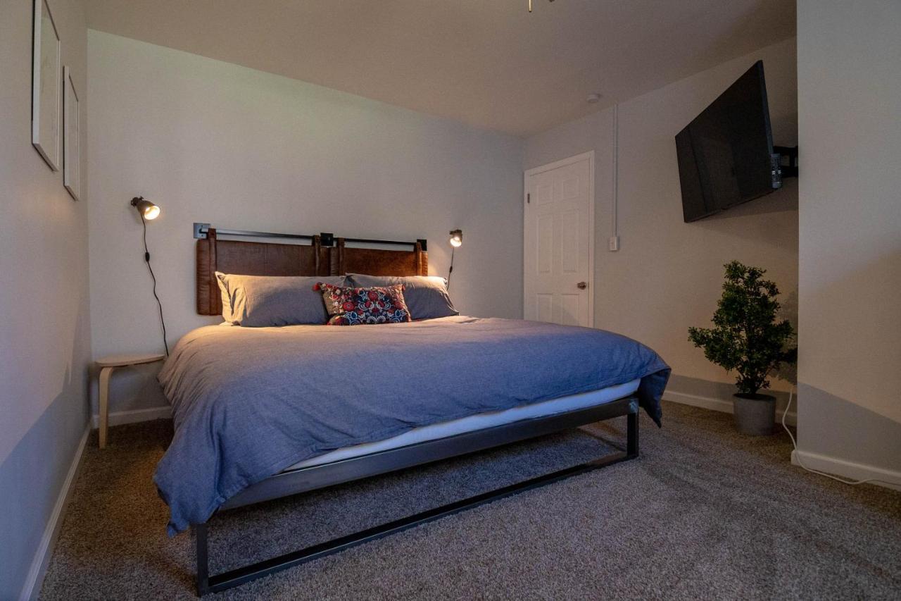 Hébergement de vacances Pocono Retreat - Relaxing 3bdm Retreat W/ High Speed Wi-fi, Work Space And Firepit Pocono Lake